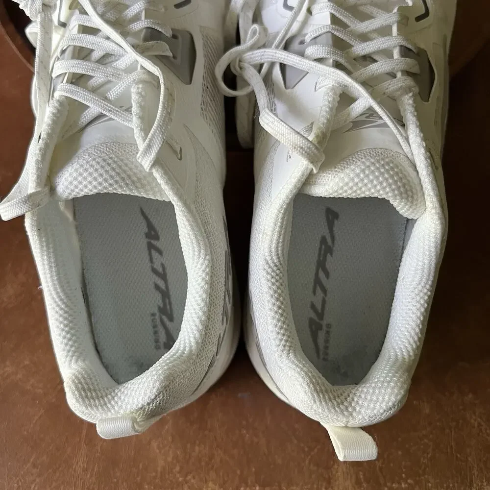 Altra Solstice XT 3 Women's Size 12 White Running Athletic Training Gym Sneakers